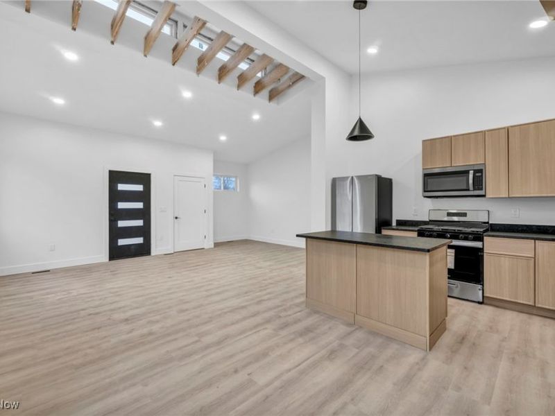 455 S Van Buren Avenue, Barberton, OH 44203 Photo 8