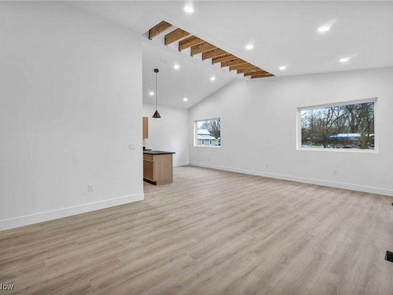 455 S Van Buren Avenue, Barberton, OH 44203 Photo 9