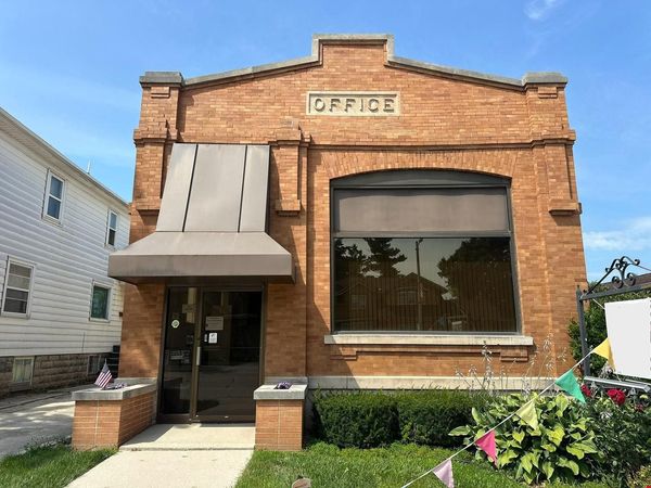 1828 WISCONSIN AVENUE, New Holstein, WI 53061