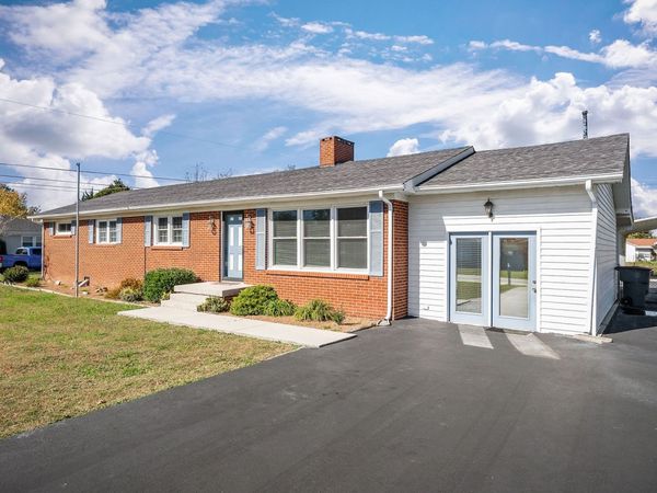 222 Cardinal Dr, McMinnville, TN 37110