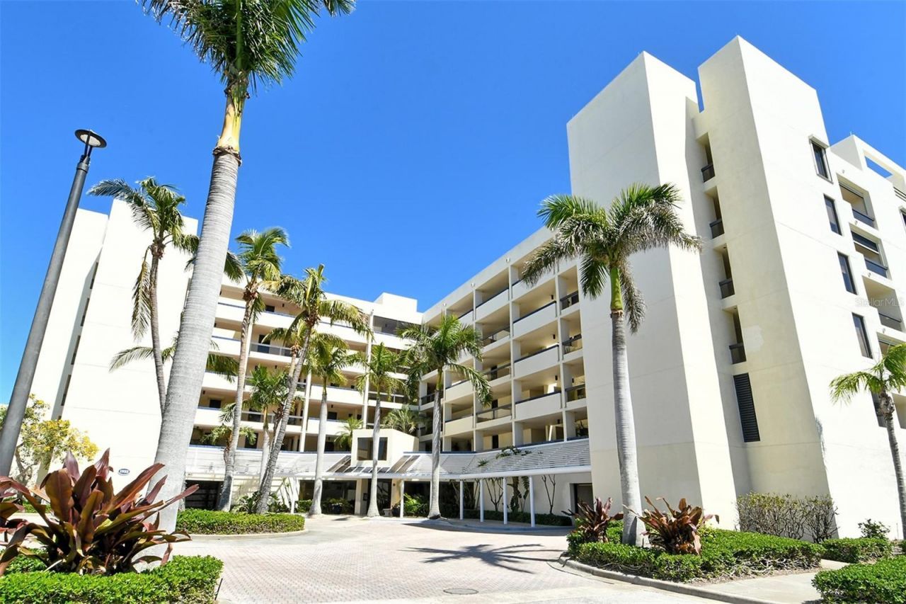 1932 Harbourside Drive, Unit 217, Longboat Key, FL 34228 Main Photo