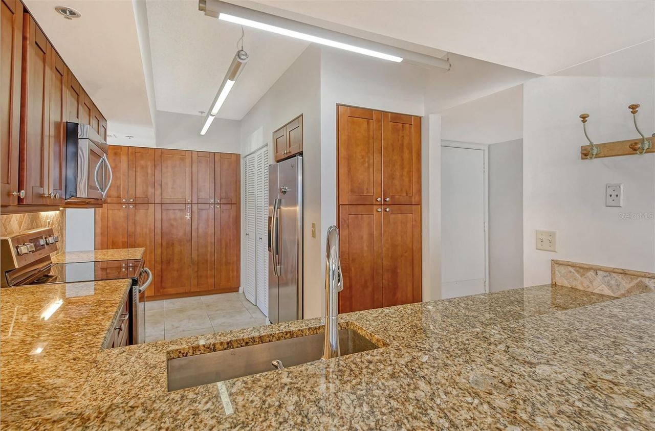 1932 Harbourside Drive, Unit 217, Longboat Key, FL 34228 Photo