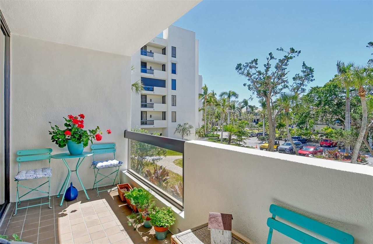 1932 Harbourside Drive, Unit 217, Longboat Key, FL 34228 Photo