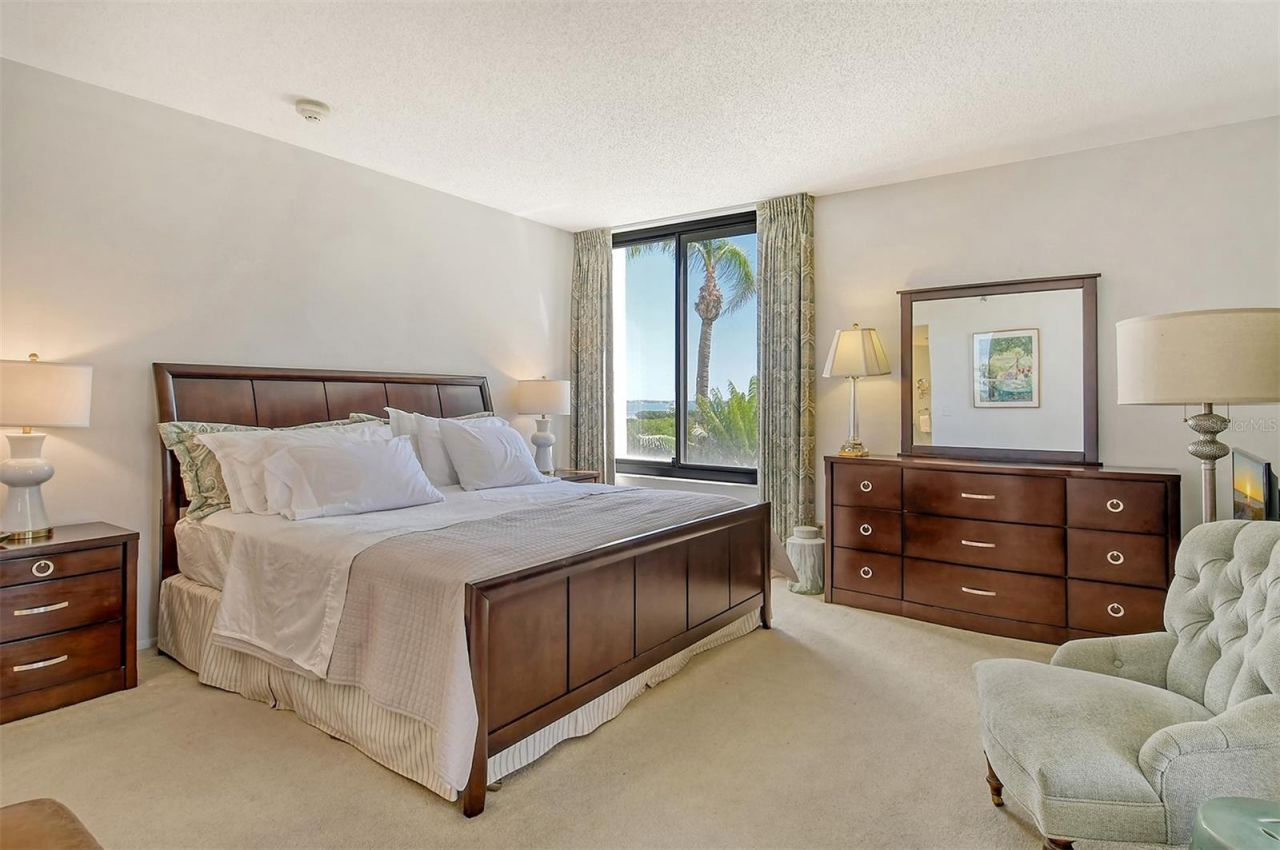 1932 Harbourside Drive, Unit 217, Longboat Key, FL 34228 Photo