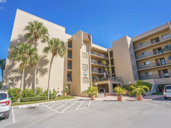 90 S HIGHLAND AVENUE, Unit 1201, TARPON SPRINGS, FL 34689