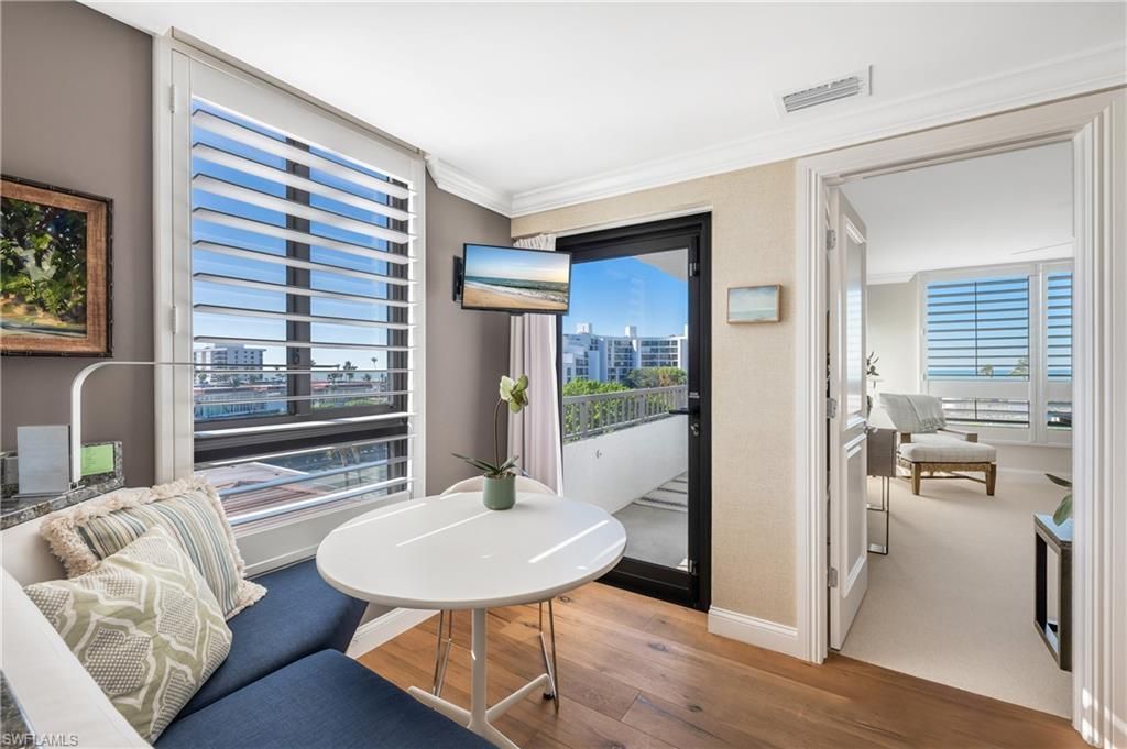 2400 Gulf Shore Blvd N, Unit 501, Naples, FL 34103 Photo