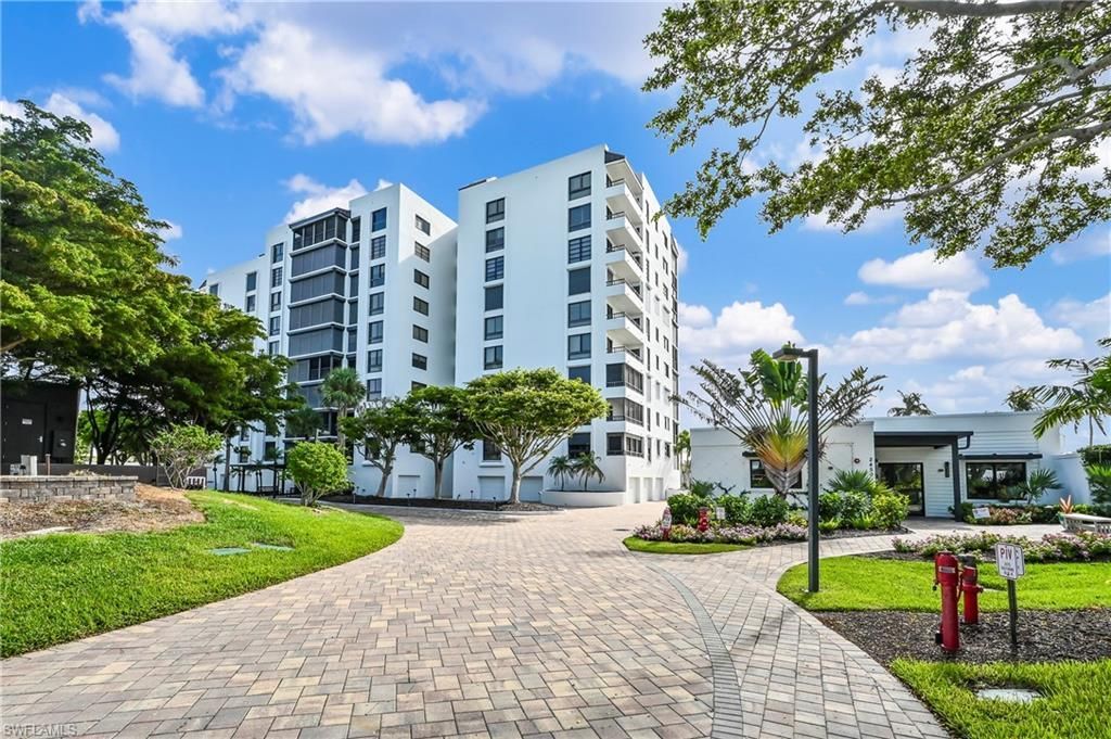 2400 Gulf Shore Blvd N, Unit 501, Naples, FL 34103 Photo