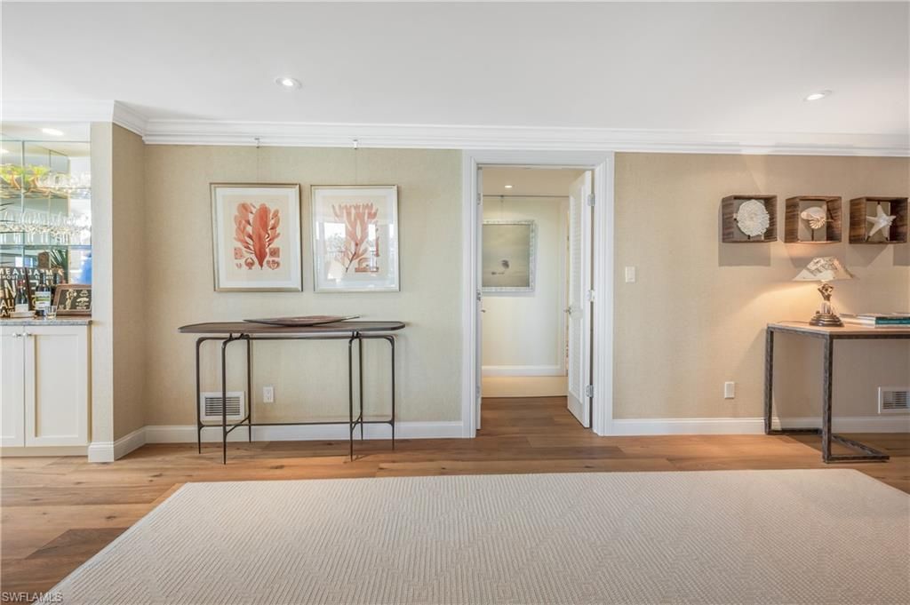 2400 Gulf Shore Blvd N, Unit 501, Naples, FL 34103 Photo