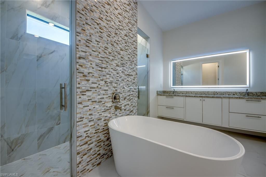 2332 NW 35th Pl, Cape Coral, FL 33993 Photo