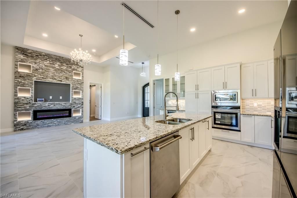 2332 NW 35th Pl, Cape Coral, FL 33993 Photo