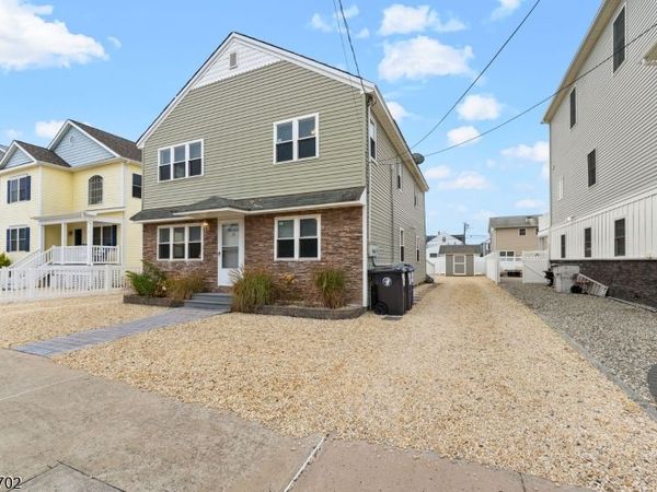 15 7Th Ave, Toms Rivership, NJ 08751