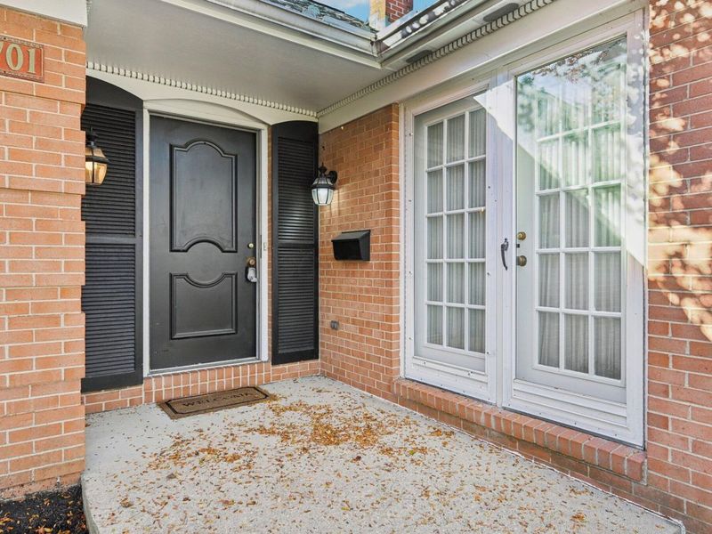 3701 Reed Road, Columbus, OH 43220 Photo 3