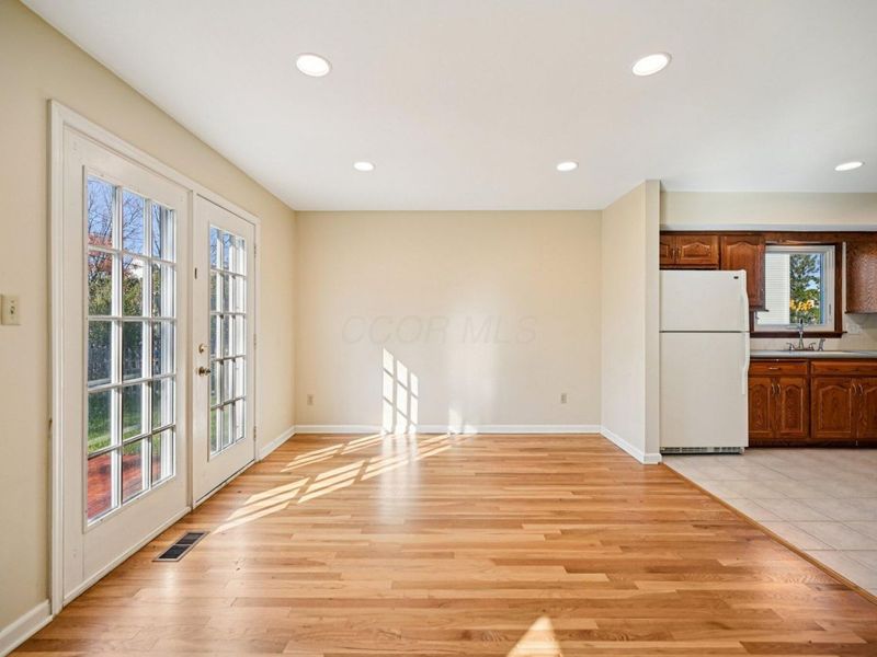 3701 Reed Road, Columbus, OH 43220 Photo 8