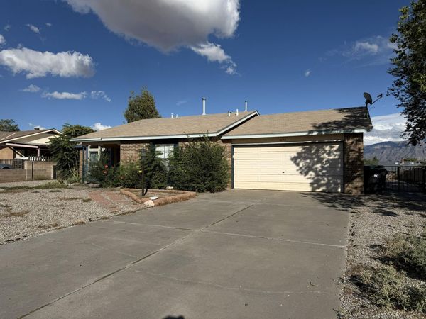 290 Asbury Road NE, Rio Rancho, NM 87124