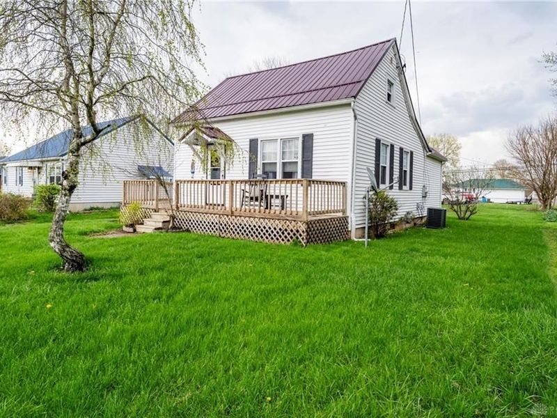 417 E Main Street, Leesburg, OH 45135 Photo 2