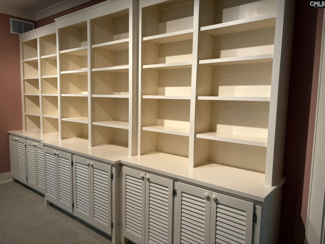 159 Greenside Drive Photo 16