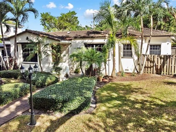 1551 Monroe St, Hollywood, FL 33020