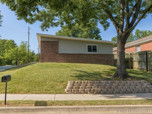 1235 N Trenton Avenue , Tulsa, OK 74106