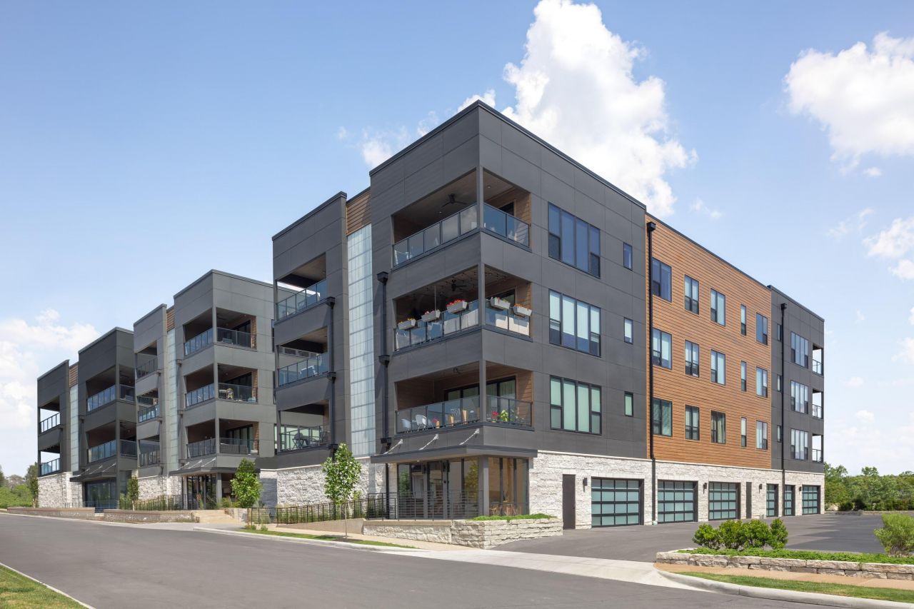 2842 Gunnison Drive, Unit 203, Columbus, OH 43228 Main Photo