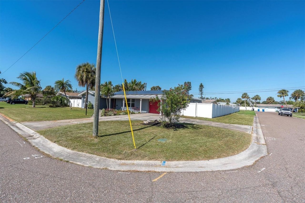 4301 50th Terrace S, Saint Petersburg, FL 33711 Photo