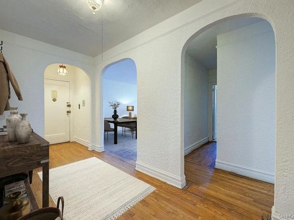 109-14 Ascan Avenue, Unit 4J, Forest Hills, NY 11375