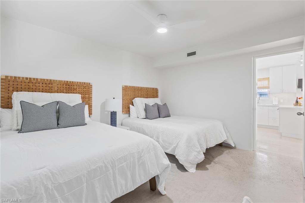 1212 10th Ave N, Naples, FL 34102 Photo