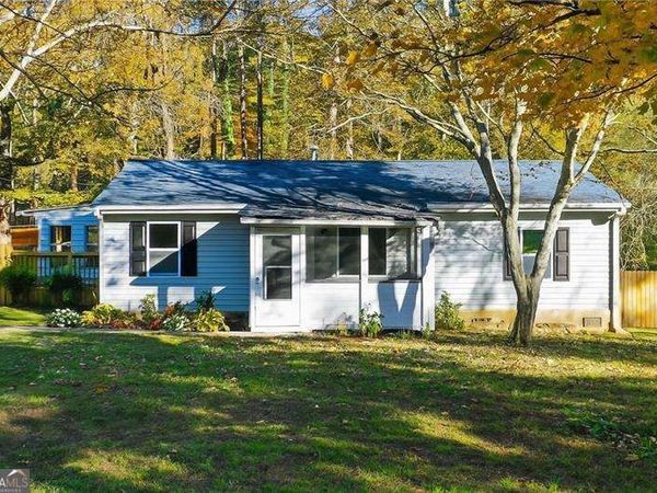 6219 Holly Ann Street SE, Acworth, GA 30102