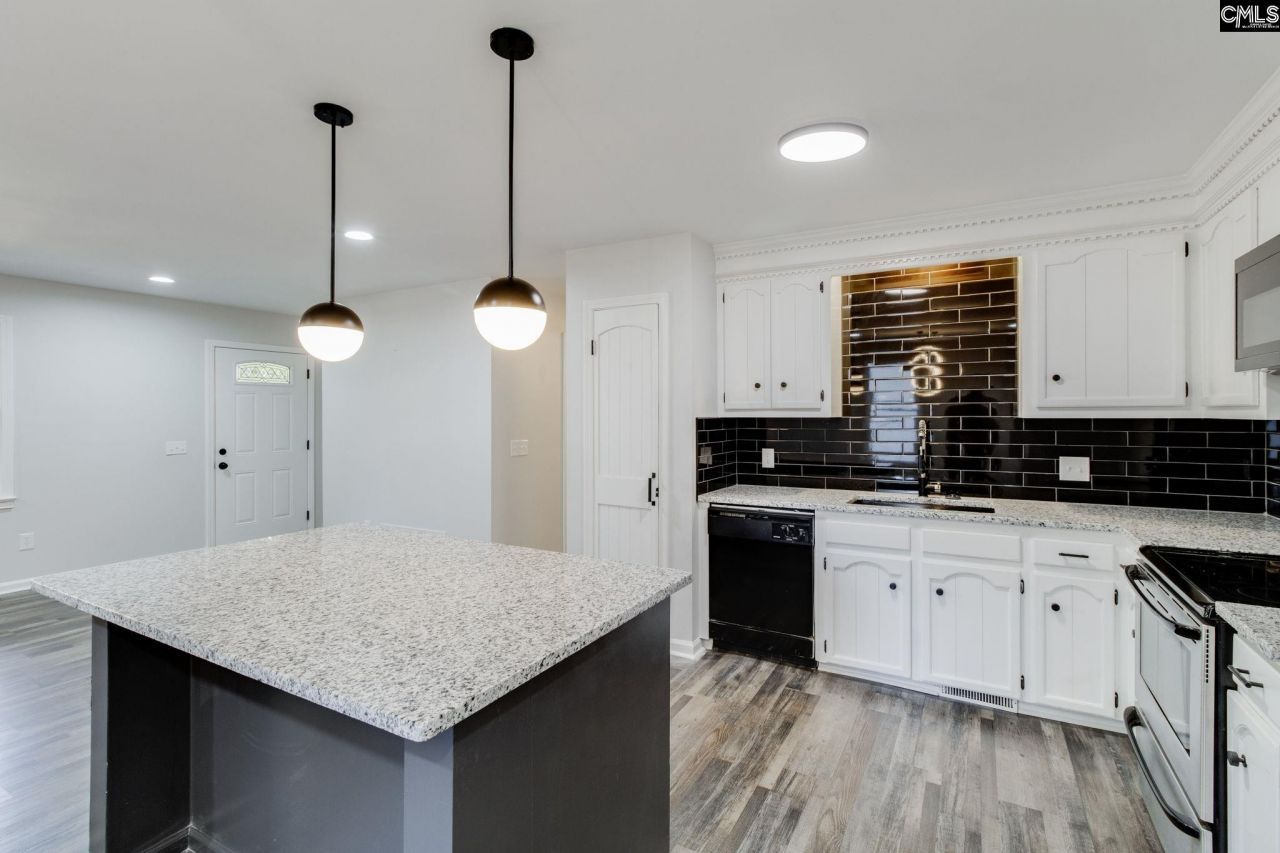 115 Calloway Court Photo 8