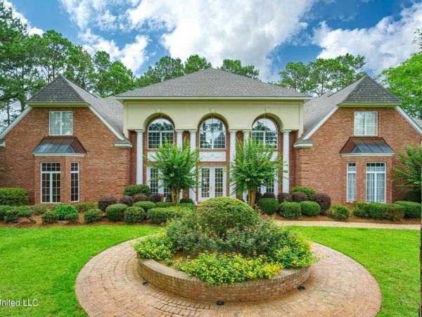 51 Spencer Cove, Hattiesburg, MS 39402