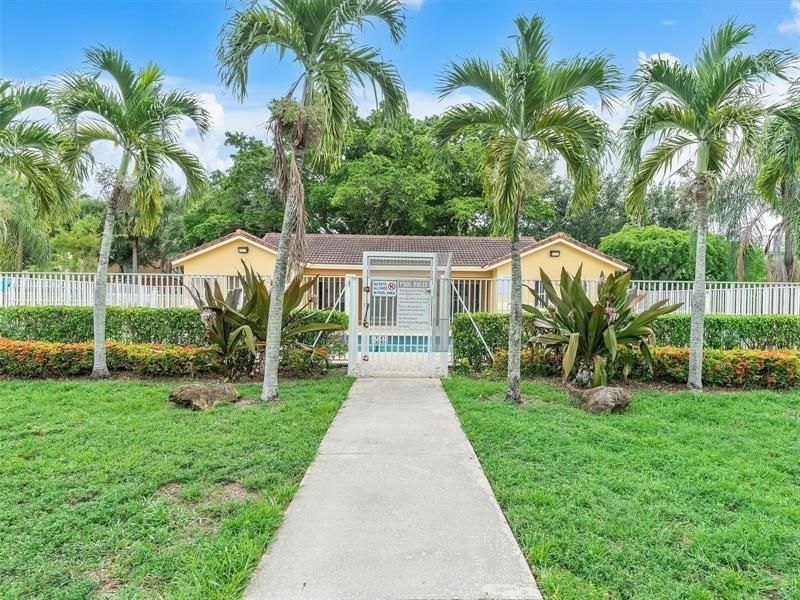 4032 NW 90th Ave, Unit 4032, Sunrise, FL 33351 Photo