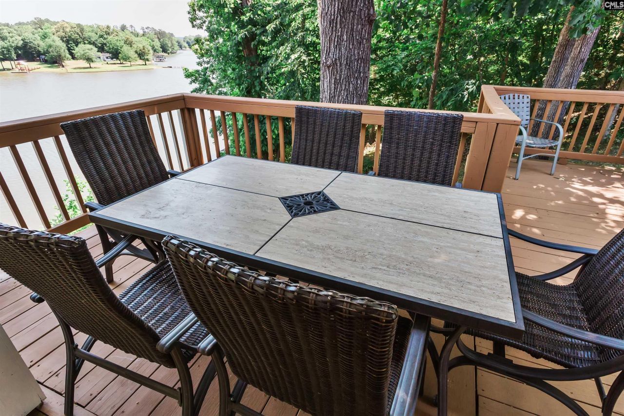 331 Westshore Drive Photo 9