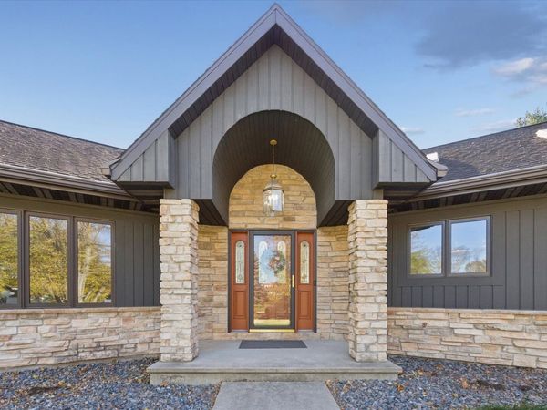 97 Highcrest Court, Shannon, IL 61078