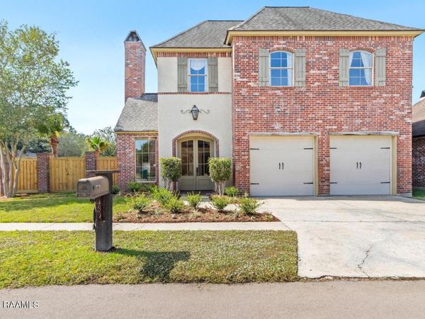 101 Derby Lane, Lafayette, LA 70508