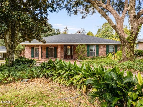 202 N Arlington Drive, Lafayette, LA 70503