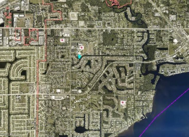 935 Iris Dr, North Fort Myers, FL 33903 Photo