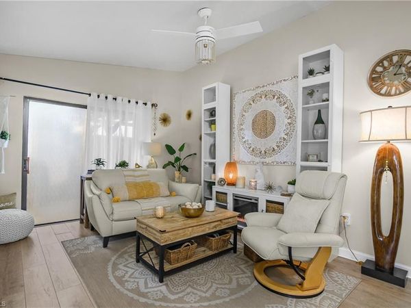 5266 Cedarbend DR, Unit 1, FORT MYERS, FL 33919