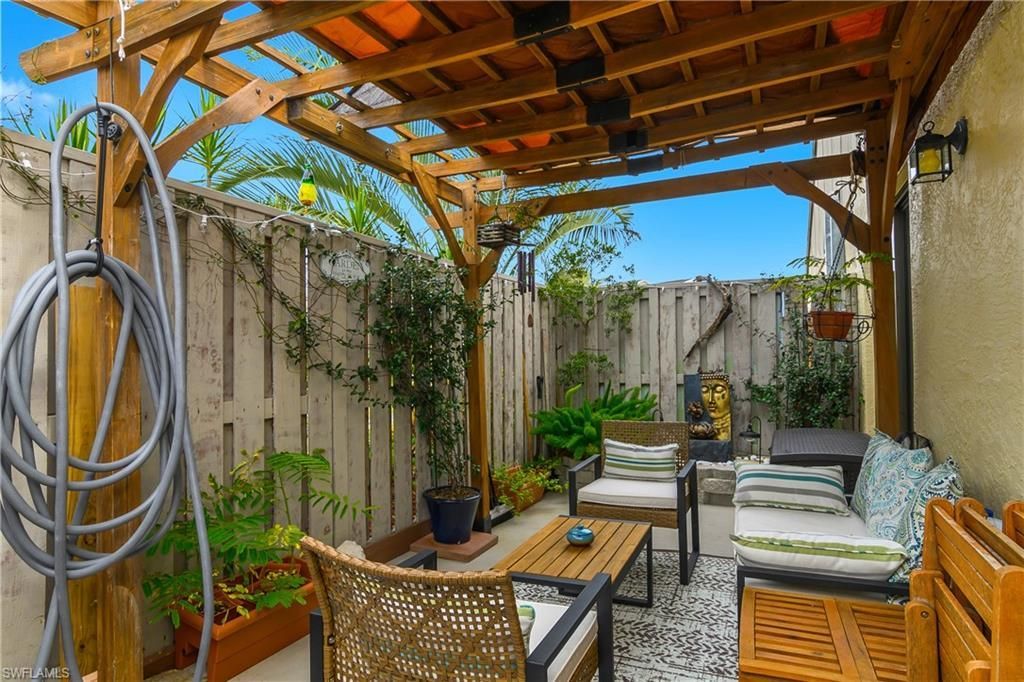 5266 Cedarbend Dr, Unit 1, Fort Myers, FL 33919 Photo