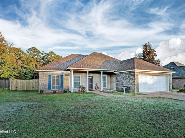 301 Old Town Circle, Brandon, MS 39042