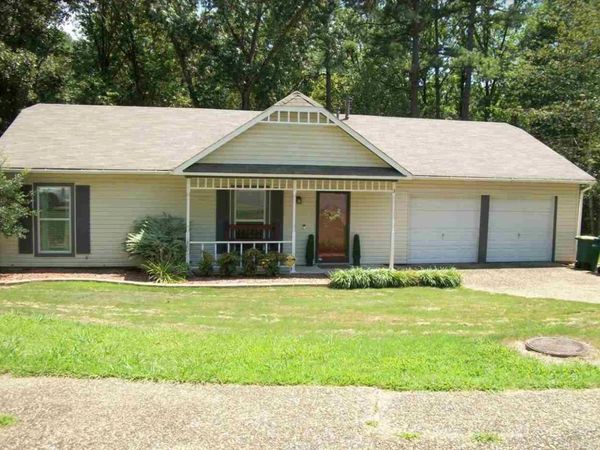 3 Woodhill Court, Little Rock, AR 72211