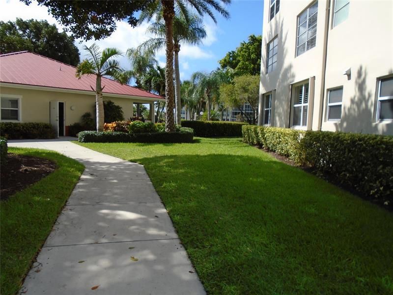 3165 NE 48th Court, Unit 110, Lighthouse Point, FL 33064 Photo