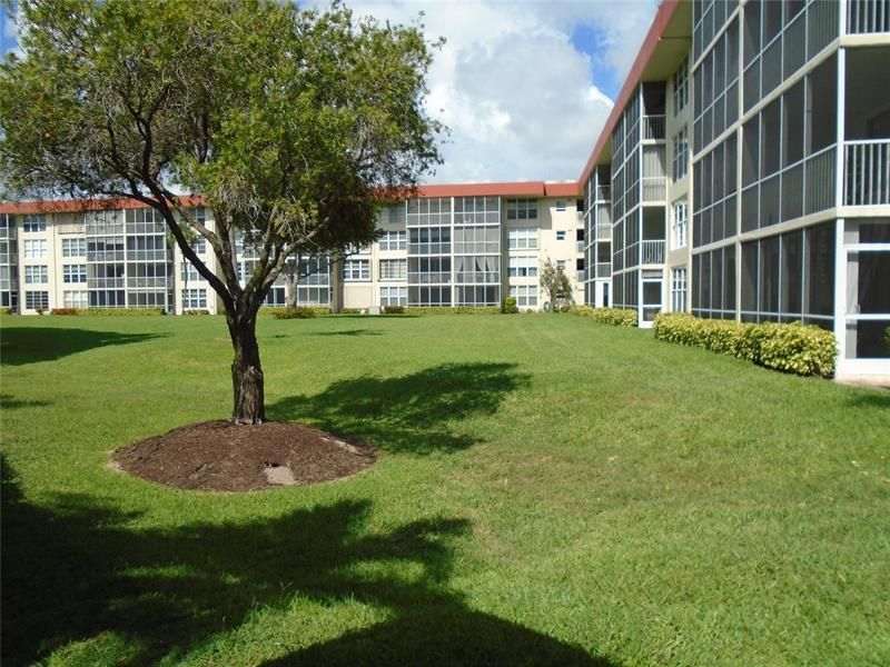 3165 NE 48th Court, Unit 110, Lighthouse Point, FL 33064 Photo