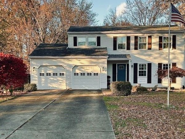 3717 Allenwood Drive SE, Warren, OH 44484