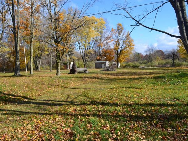 6229 N Becht Road, Coloma, MI 49038