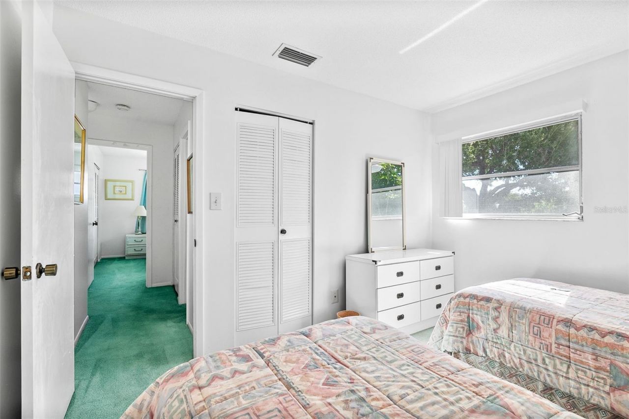 597 Sutton Place, Longboat Key, FL 34228 Photo