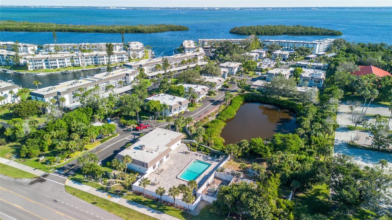 597 Sutton Place, Longboat Key, FL 34228 Photo