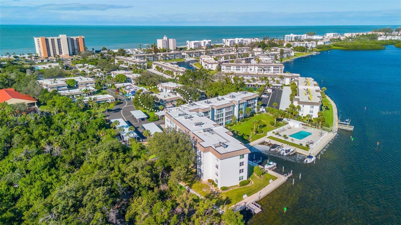 597 Sutton Place, Longboat Key, FL 34228 Photo