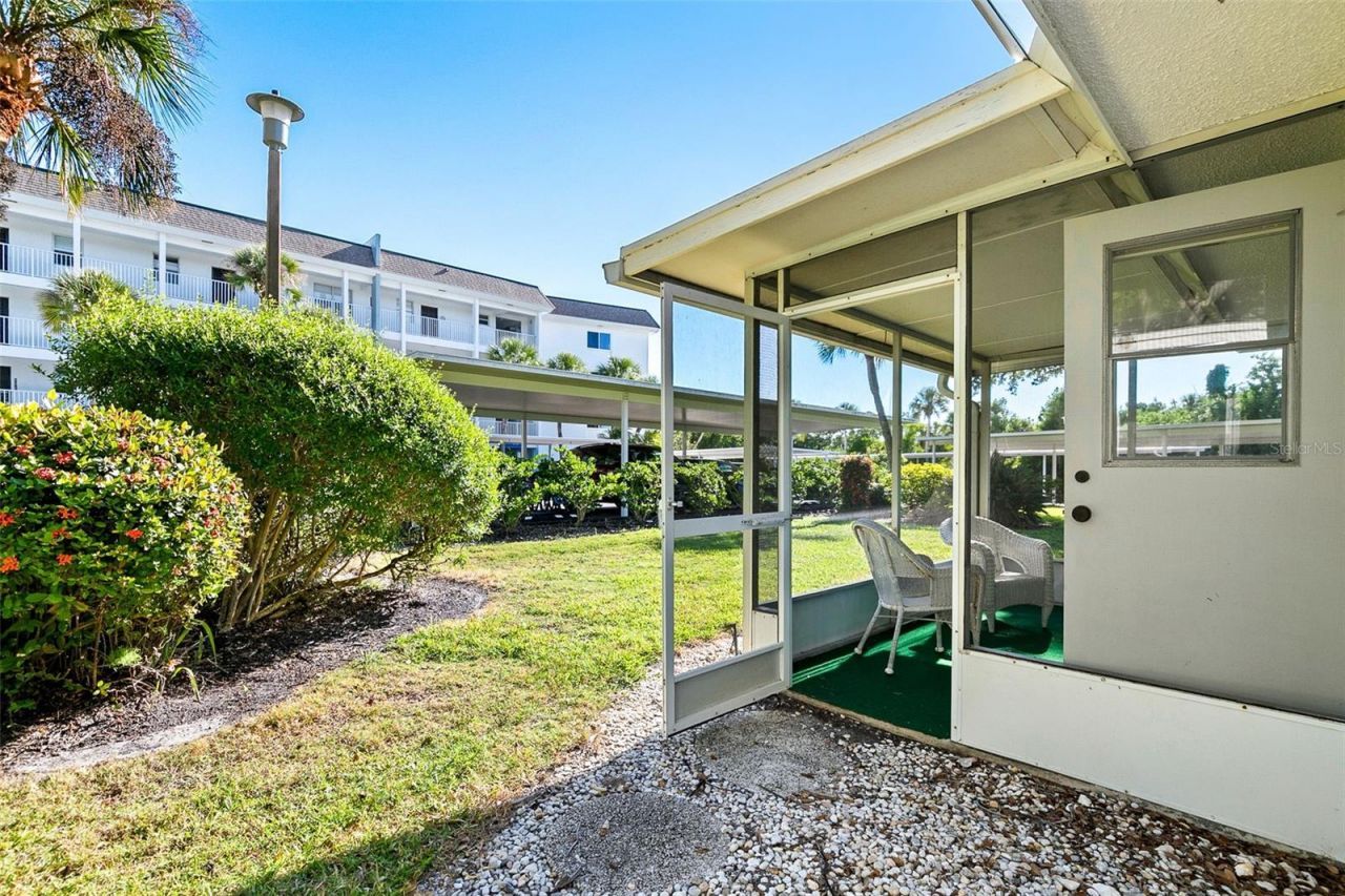 597 Sutton Place, Longboat Key, FL 34228 Photo