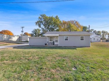 63 Houseman Street, Faucett, MO 64448