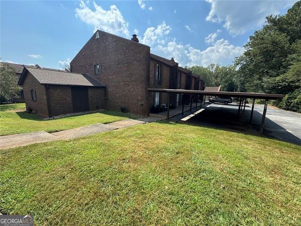 19 A Little Mountain Village, Ellenwood, GA 30294