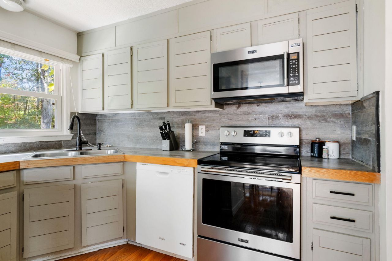 109 Mill Pond Court Photo 11